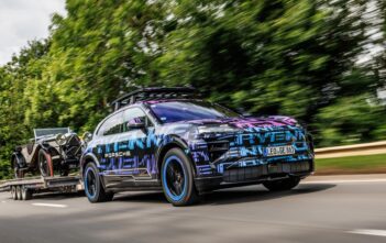 porsche cayenne electric