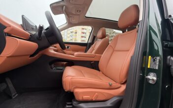 leapmotor c10 interier